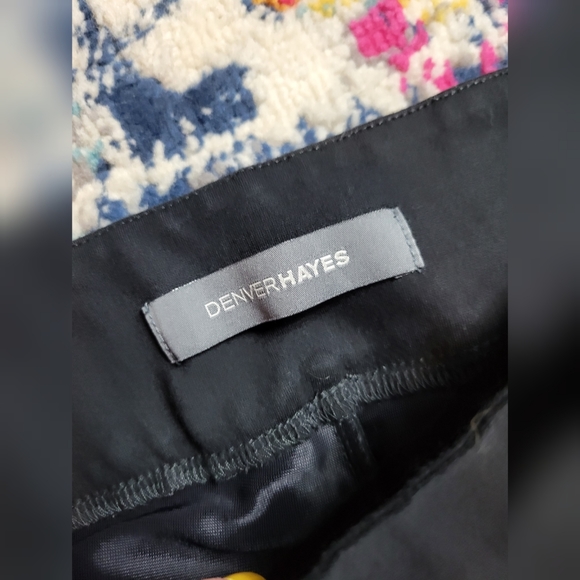 FREE WITH BUNDLE Denver Hayes cropped straight leg pants - Picture 3 of 9